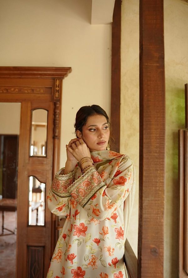 MUNFARID R-t-w printed 3 Piece gharara Collection - Image 3