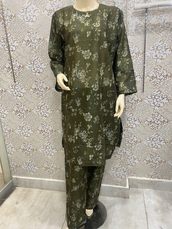 Stay effortlessly stylish with our 2-Piece Lawn Ready-to-Wear collection — lightweight, trendy, and perfect for everyday elegance - Image 5
