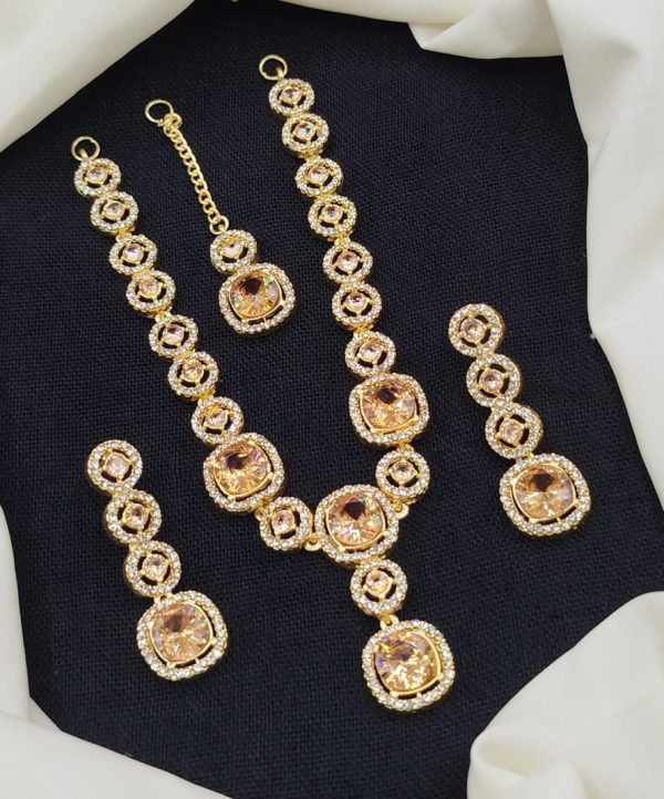 LATEST DIAMOND SET