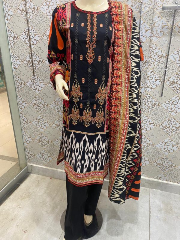 Elevate your style with Embroidered Chicken Kari Cutwork Dupatta 3-Piece Stitched Set - Image 6
