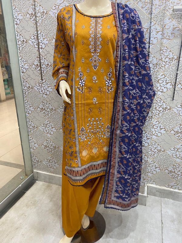 3-Piece Embroidered Ready-to-Wear Collection - Image 9