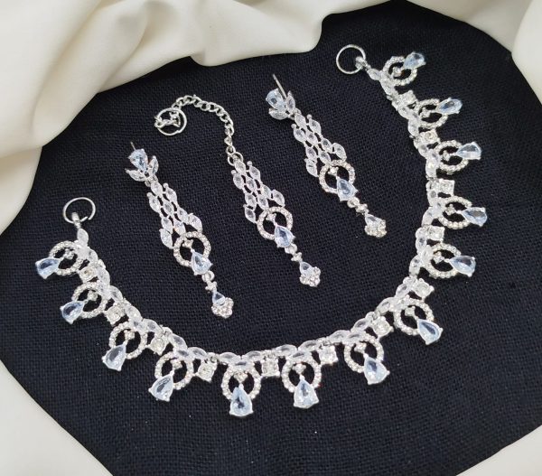 💫 New Design 💫  ✨ Stylish necklace set  ✨ Fine quality - Image 4