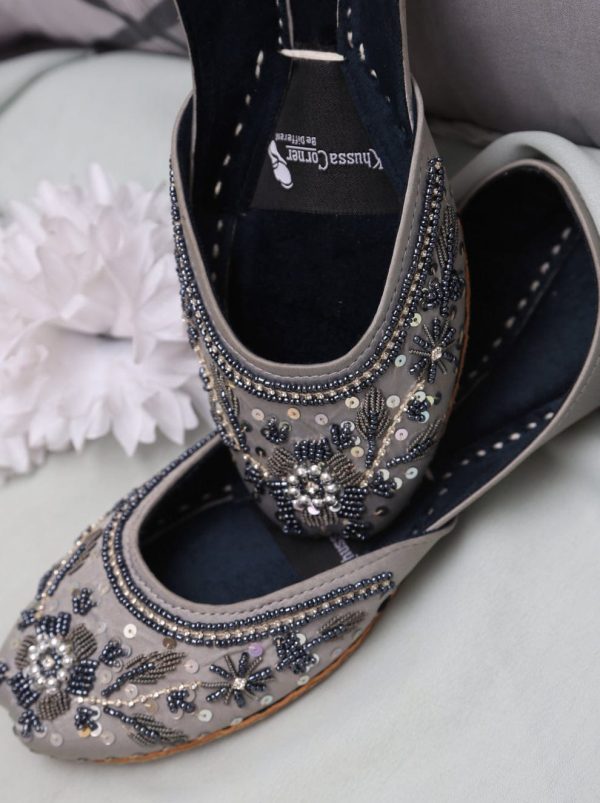 *khussa * Size: 36, 37, 38, 39, 40, 41, 42