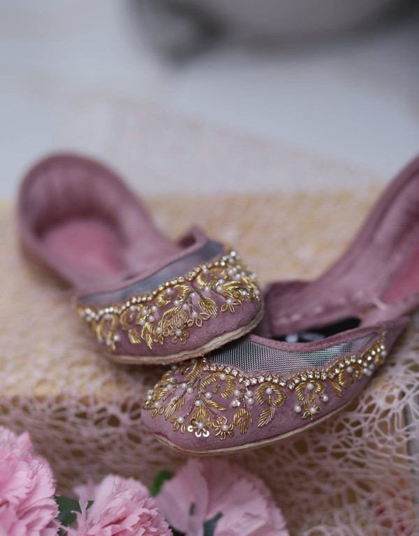 *khussa * Size: 36, 37, 38, 39, 40, 41, 42