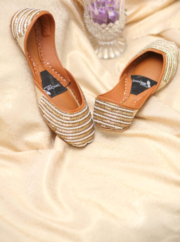 *khussa * Size: 36, 37, 38, 39, 40, 41, 42