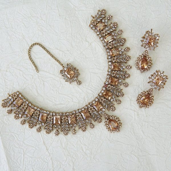 🧵 Necklace Set 🧵 - Image 3