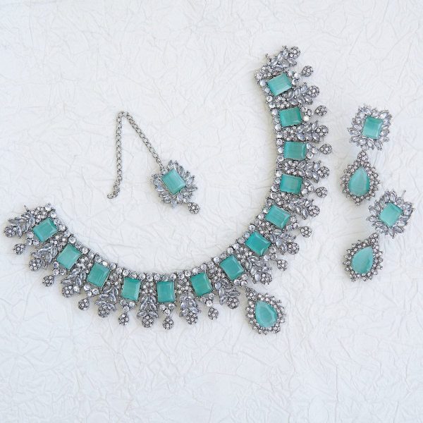 🧵 Necklace Set 🧵