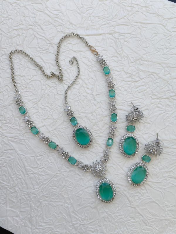 Sparkling Zircon Necklace Set - Image 10