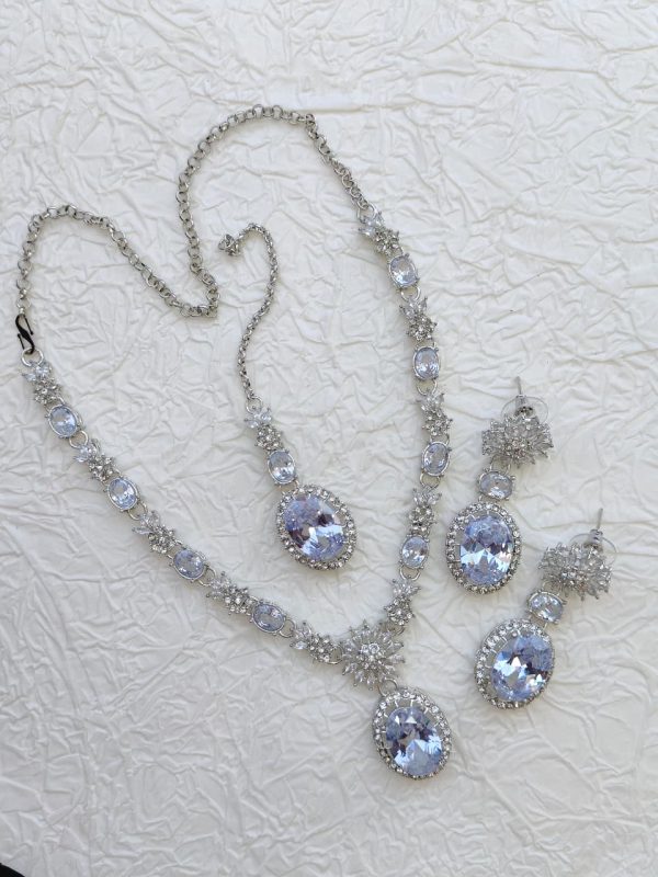 Sparkling Zircon Necklace Set - Image 9
