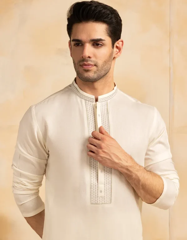 OFF WHITE AYUDIA FORMAL KAMEEZ SHALWAR - Image 2