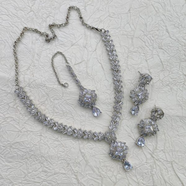 Semi Gemstone Sparkling Necklace Set - Image 7