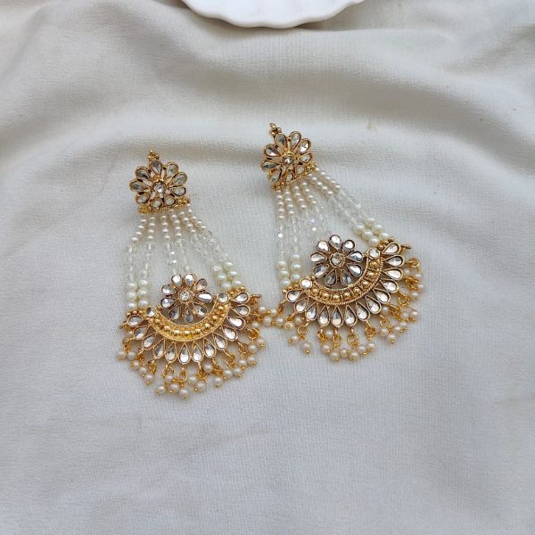 Elegant Kundan Passa Earrings With Pearl Work - Image 7