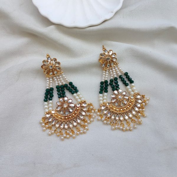 Elegant Kundan Passa Earrings With Pearl Work - Image 8