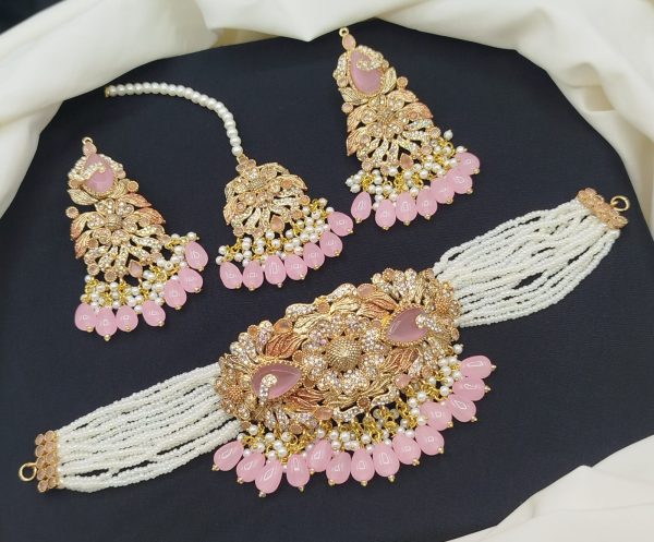 💥💥New Arrival💥💥 ✨ Rainbow Stone Broad Choker Set ✨